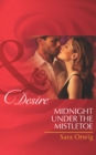 Midnight Under the Mistletoe - eBook
