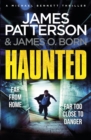 Haunted : (Michael Bennett 10). Michael Bennett is far from home - but close to danger - Book