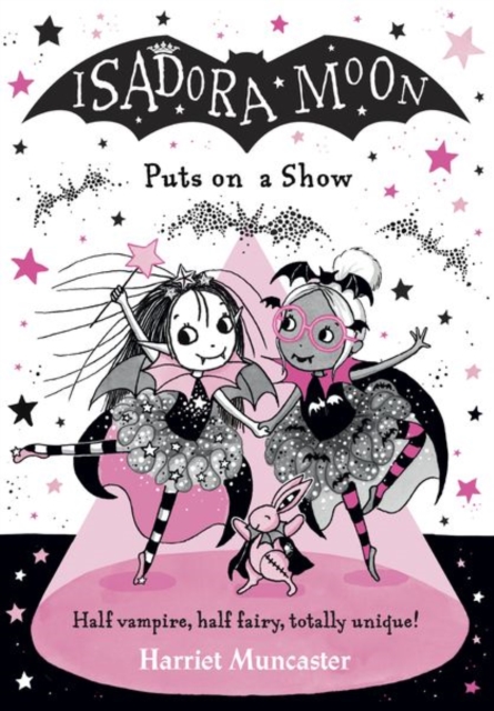 Isadora Moon Puts on a Show, Paperback / softback Book