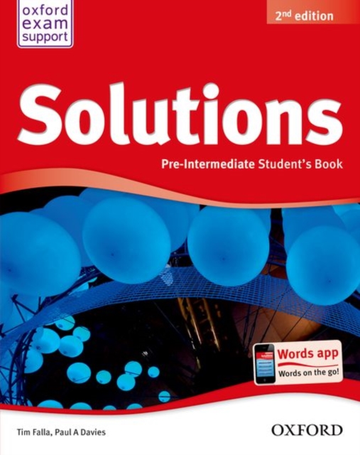 Solutions: Pre-Intermediate: Student's Book, Paperback / softback Book