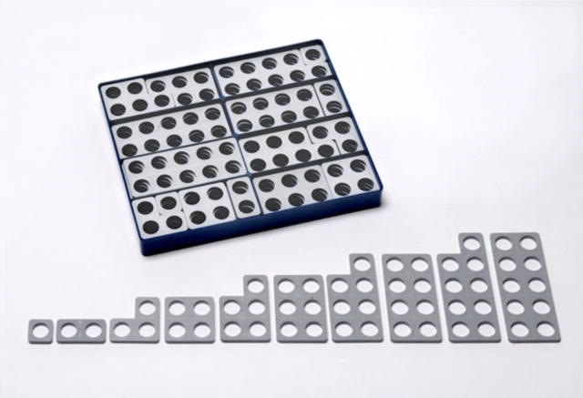 Numicon: Box of 80 Numicon Shapes (Grey), Toy Book