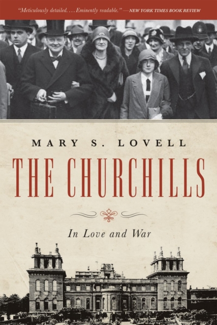 The Churchills : in Love and War, Paperback Book