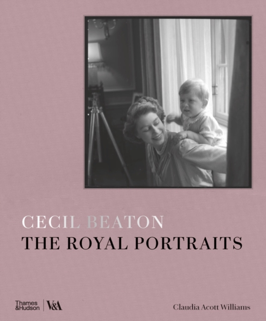 Cecil Beaton: The Royal Portraits (Victoria and Albert Museum), Hardback Book