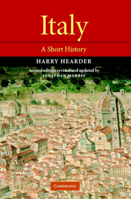 Italy : A Short History, Hardback Book