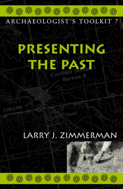 Presenting the Past, Paperback / softback Book