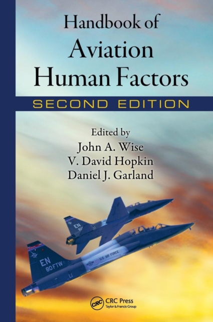 Handbook of Aviation Human Factors, Hardback Book