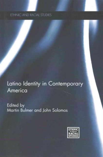 Latino Identity in Contemporary America, Paperback / softback Book