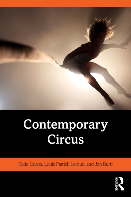 Contemporary Circus, Paperback / softback Book