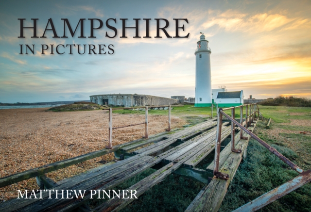 Hampshire in Pictures, Paperback / softback Book