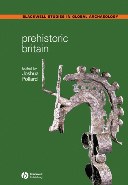 Prehistoric Britain, Paperback / softback Book