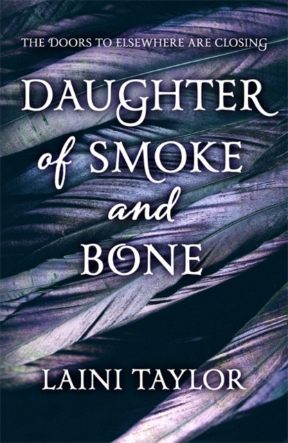 Daughter of Smoke and Bone, Hardback Book