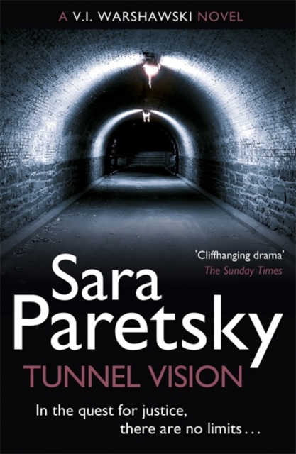 Tunnel Vision : V.I. Warshawski 8, Paperback / softback Book