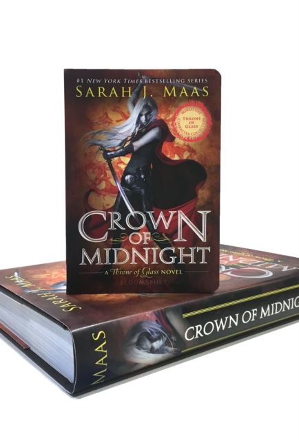 Crown of Midnight (Miniature Character Collection), Paperback / softback Book