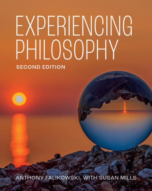 Experiencing Philosophy, Paperback / softback Book