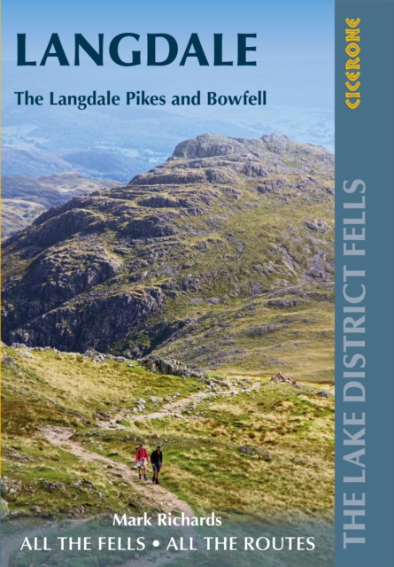 Walking the Lake District Fells - Langdale : The Langdale Pikes and Bowfell, Paperback / softback Book