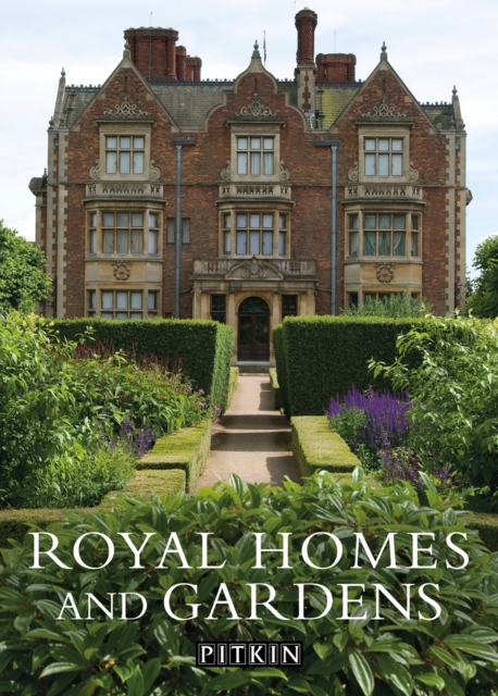 Royal Homes and Gardens, Paperback / softback Book