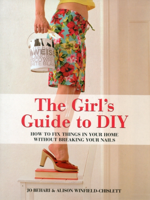 Girls Fuid to DIY, Paperback / softback Book