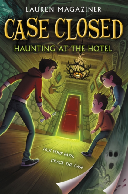 Case Closed #3: Haunting at the Hotel, Paperback / softback Book