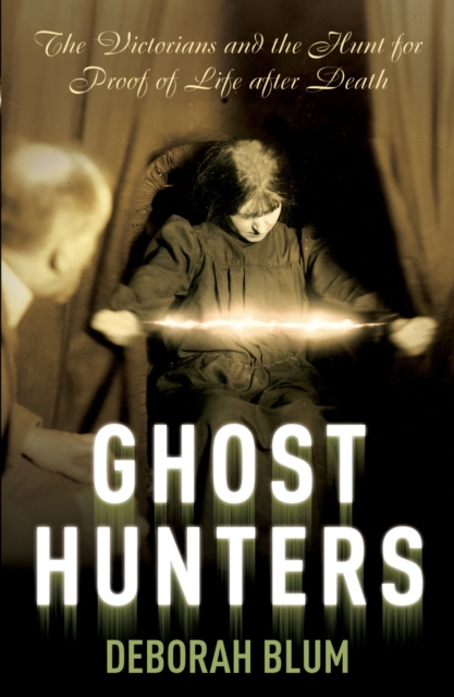 Ghost Hunters, Paperback / softback Book