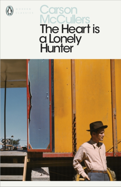 The Heart is a Lonely Hunter, Paperback / softback Book