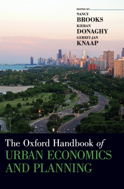 The Oxford Handbook of Urban Economics and Planning, Hardback Book