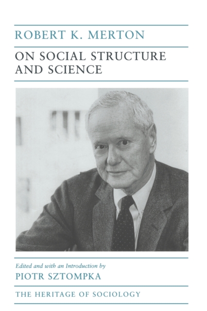 On Social Structure and Science, Paperback / softback Book