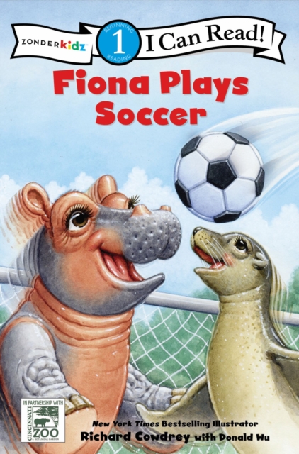 Fiona Plays Soccer : Level 1, Paperback / softback Book