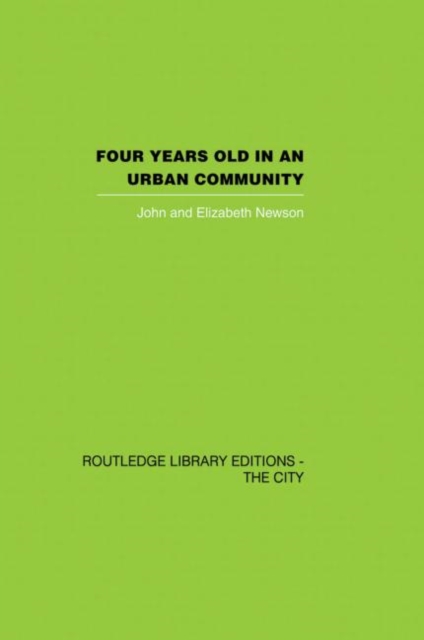 Four years Old in an Urban Community, Paperback / softback Book