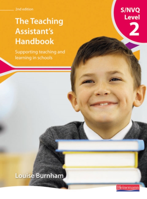 S/NVQ Level 2 Teaching Assistant's Handbook,, Paperback / softback Book