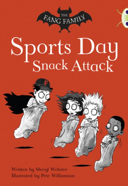 Bug Club Independent Fiction Year Two Gold A The Fang Family: Sports Day Snack Attack, Paperback / softback Book