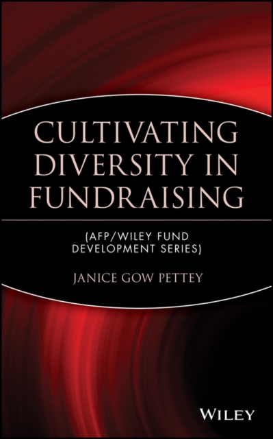 Cultivating Diversity in Fundraising, Hardback Book