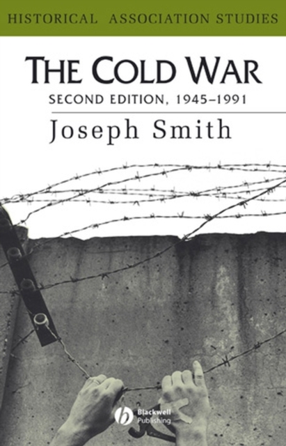 The Cold War : 1945 - 1991, Paperback / softback Book