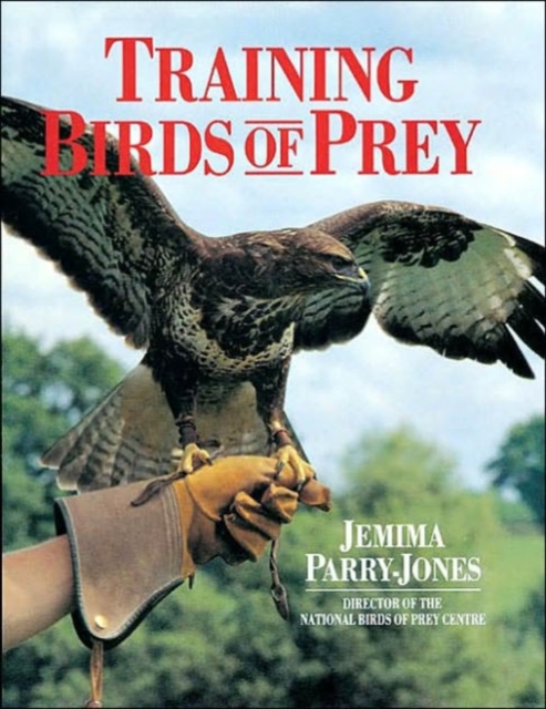 Training Birds of Prey, Paperback / softback Book