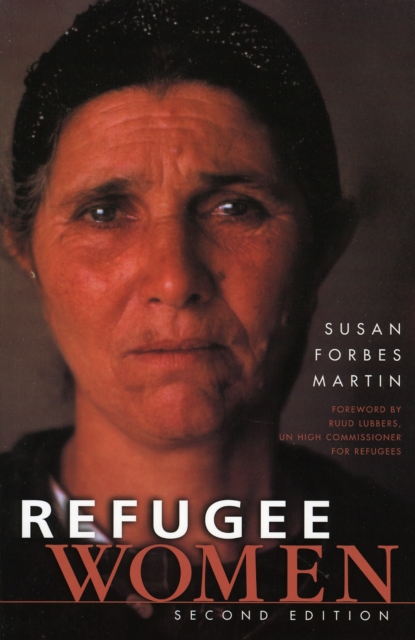 Refugee Women, Paperback / softback Book