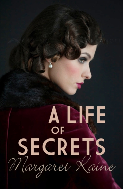 A Life of Secrets : An uplifting story of betrayal and resilience, Paperback / softback Book