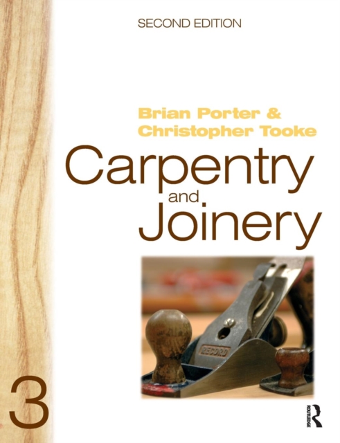 Carpentry and Joinery 3, Paperback / softback Book