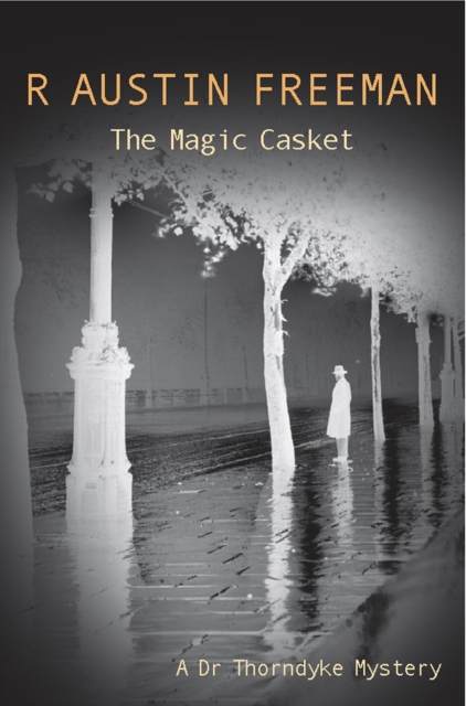The Magic Casket, Paperback / softback Book