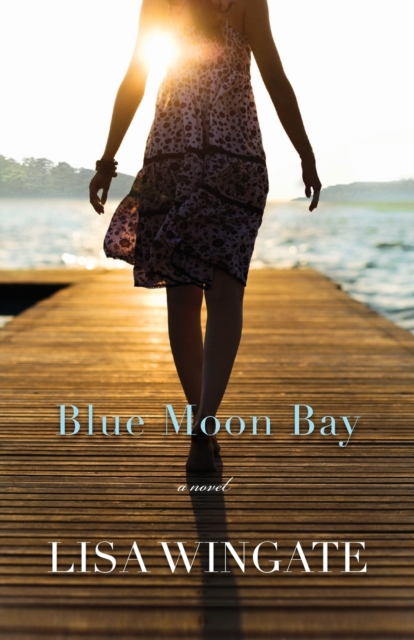 Blue Moon Bay, Paperback / softback Book