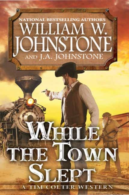 While the Town Slept, Paperback / softback Book