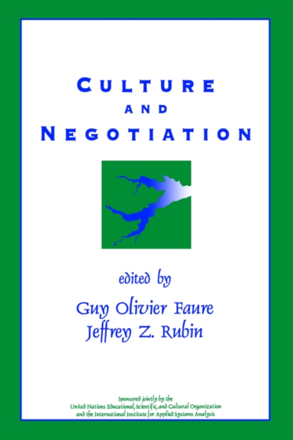 Culture and Negotiation : The Resolution of Water Disputes, Paperback / softback Book