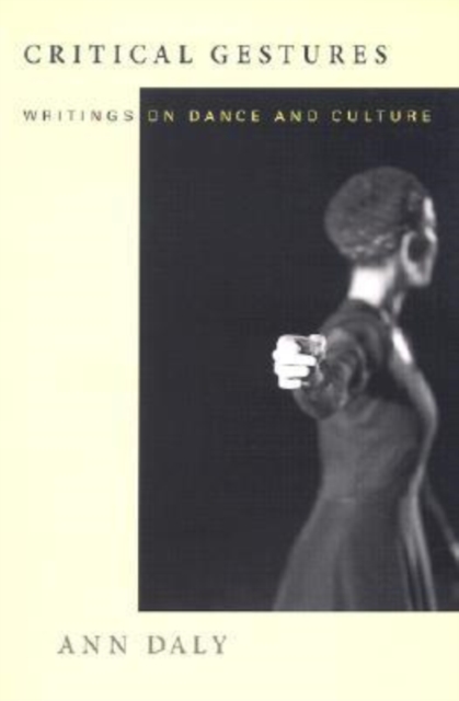 Critical Gestures, Paperback / softback Book