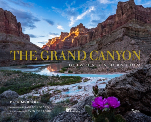 The Grand Canyon : Between River and Rim, Hardback Book