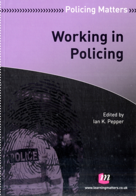 Working in Policing, Paperback / softback Book