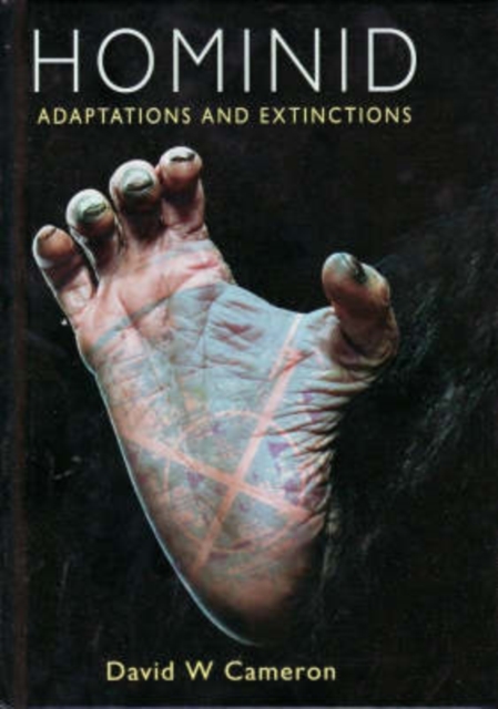 Hominid Adaptations and Extinctions, Hardback Book