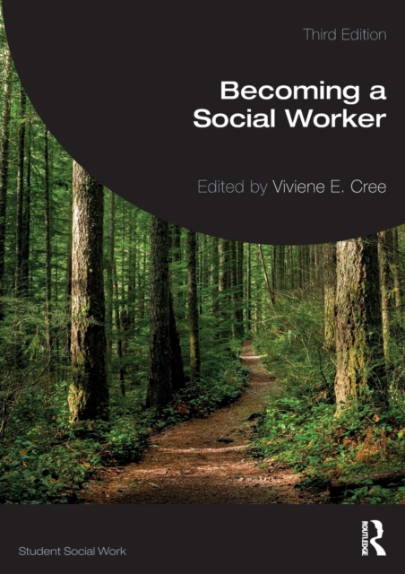 Becoming a Social Worker, Paperback / softback Book