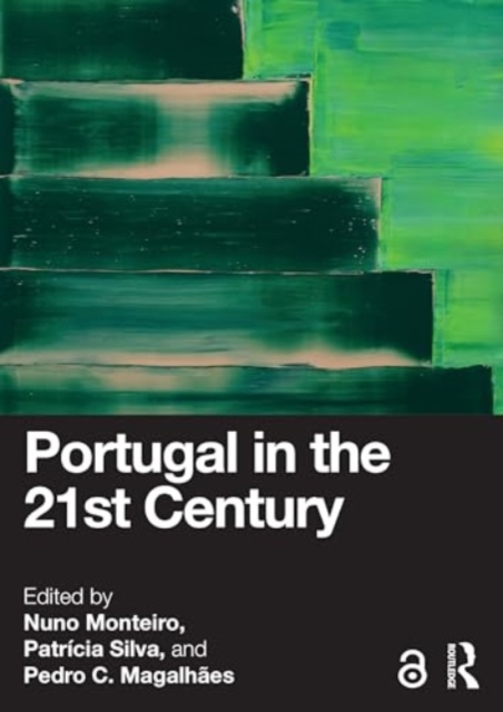 Portugal in the 21st Century, Paperback / softback Book