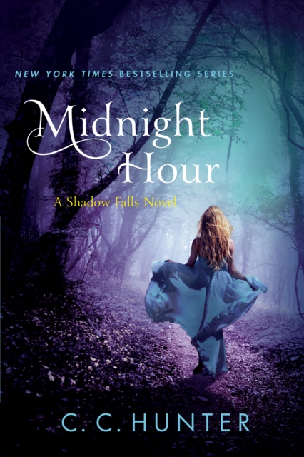 Midnight Hour : A Shadow Falls Novel, Paperback / softback Book