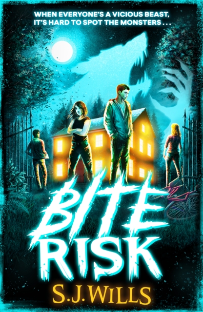 Bite Risk : The perfect horror for fans of Skulduggery Pleasant, Paperback / softback Book