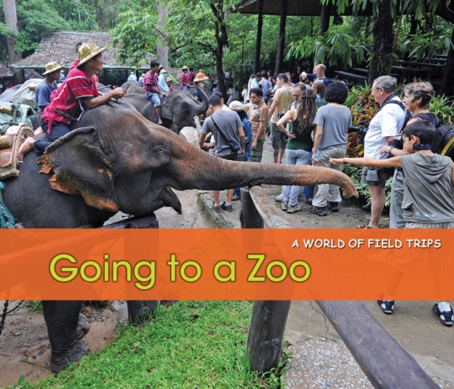 Going to a Zoo, Hardback Book