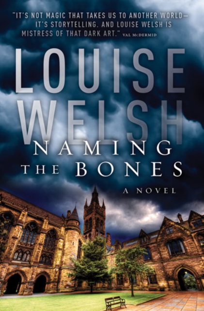 Naming The Bones : A Novel, EPUB eBook
